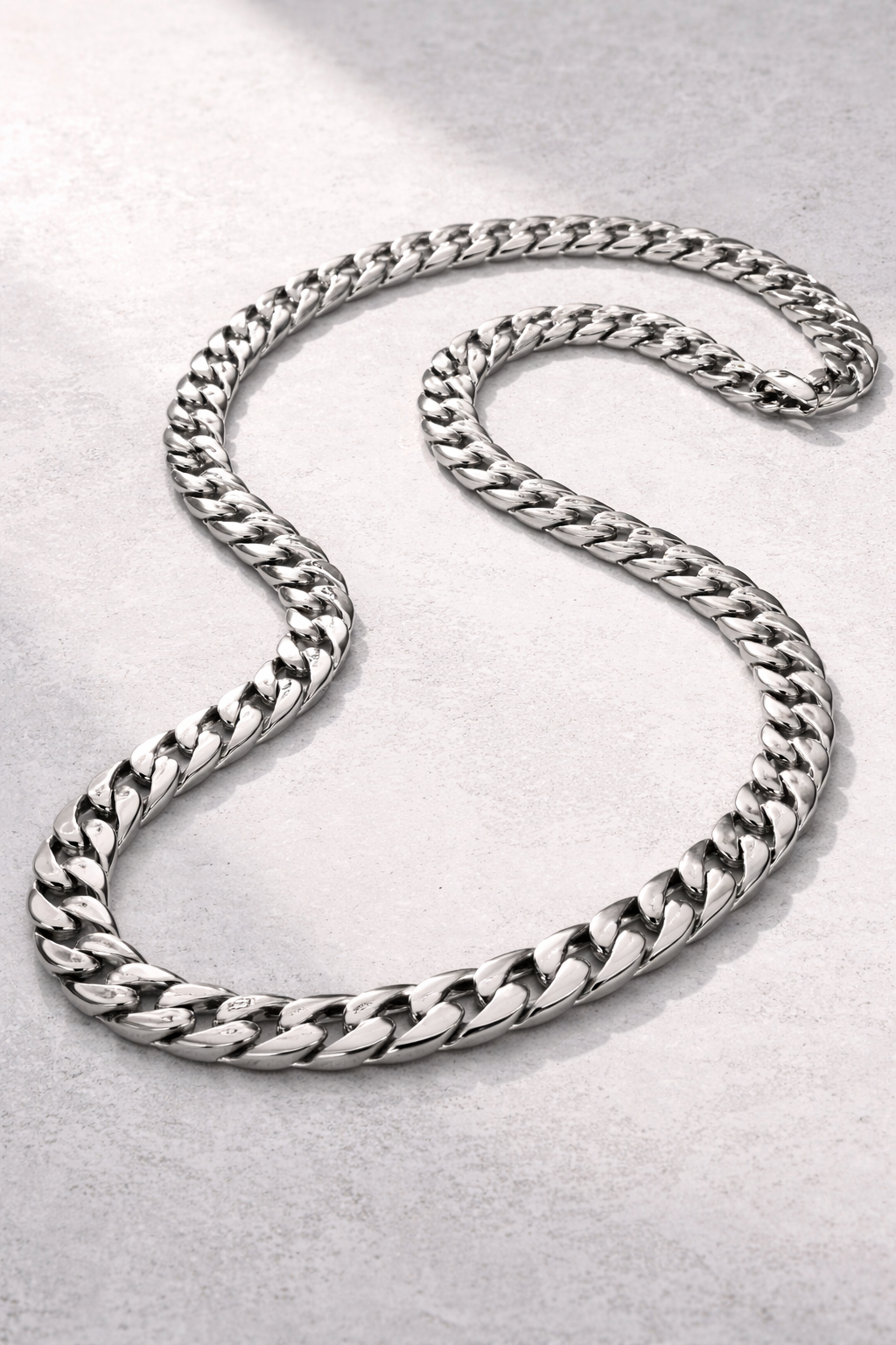 Sterling silver with rhodium Curb Chain