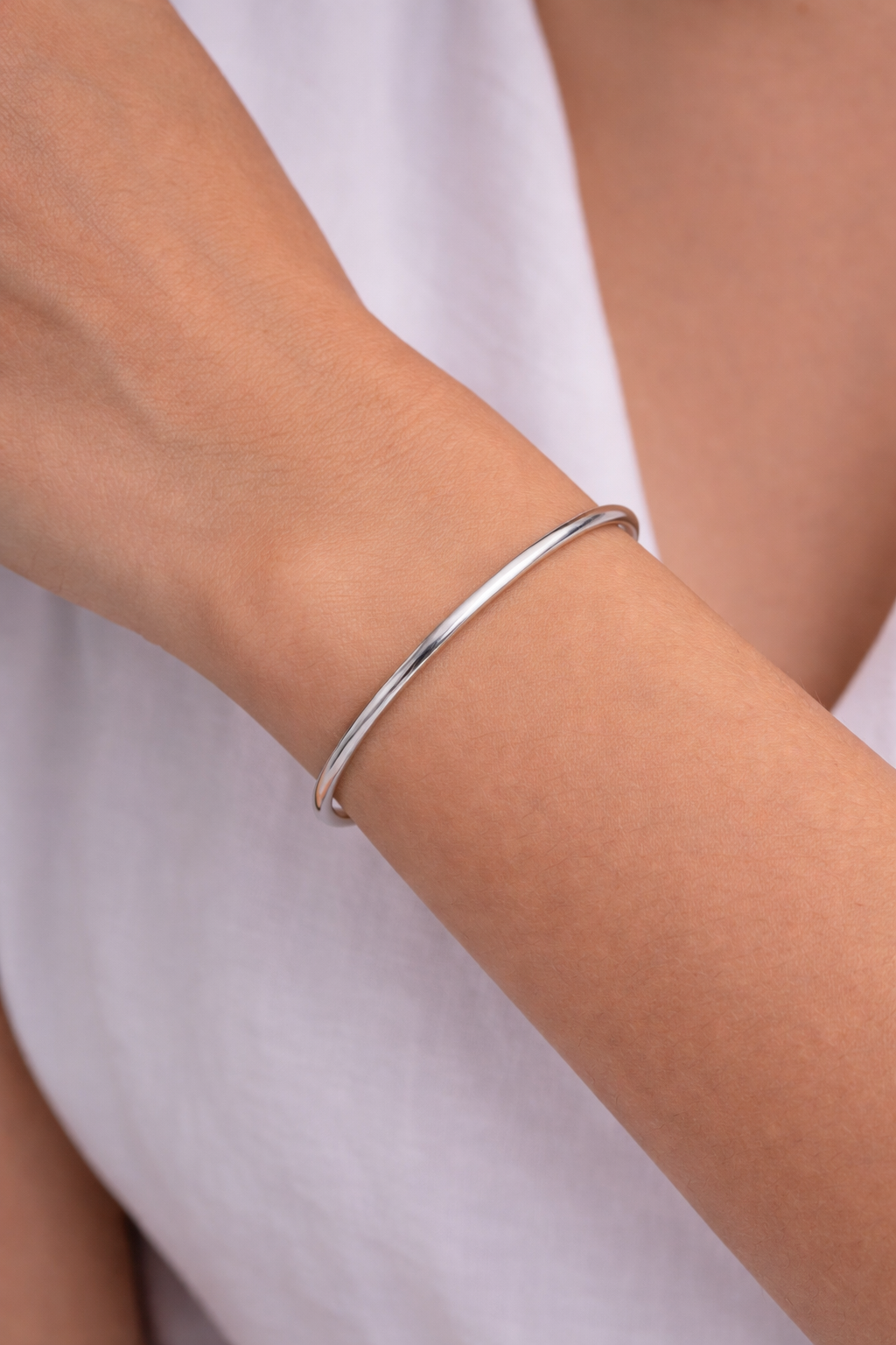 Sterling silver, adjustable cuff bangle with 3mm ball bead, 4mm width